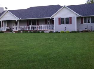 5183 E Walden Rd, Byron, IL 61010