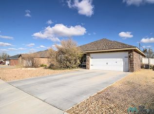 2119 Roadrunner Dr, Portales, NM 88130