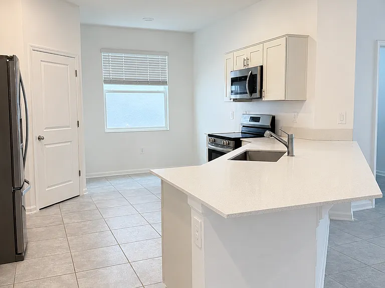 4418 Eastminster Rd — Photo 14