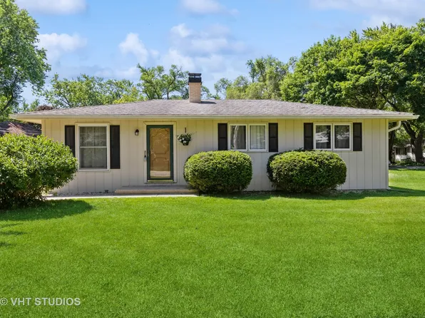 283 Millard Ave, Crystal Lake, IL 60014