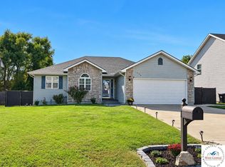 1204 Stoneybrooke Dr, Warrensburg, MO 64093