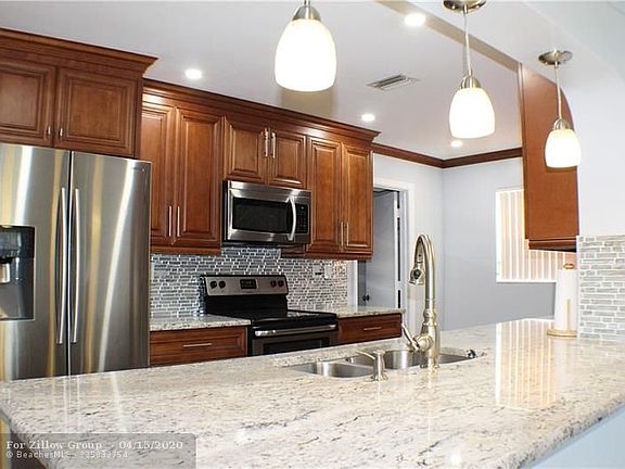 3rd image of 7309 NW 57th Ct