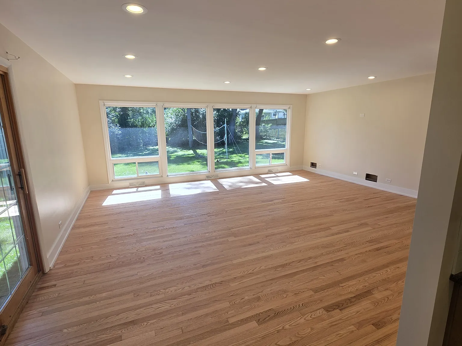369 Geneva Rd — Photo 4