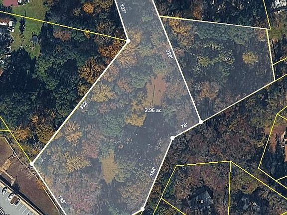 3rd image of 301 W Circle Dr