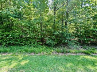 90 Sunset Cir #B, Hertford, NC 27944