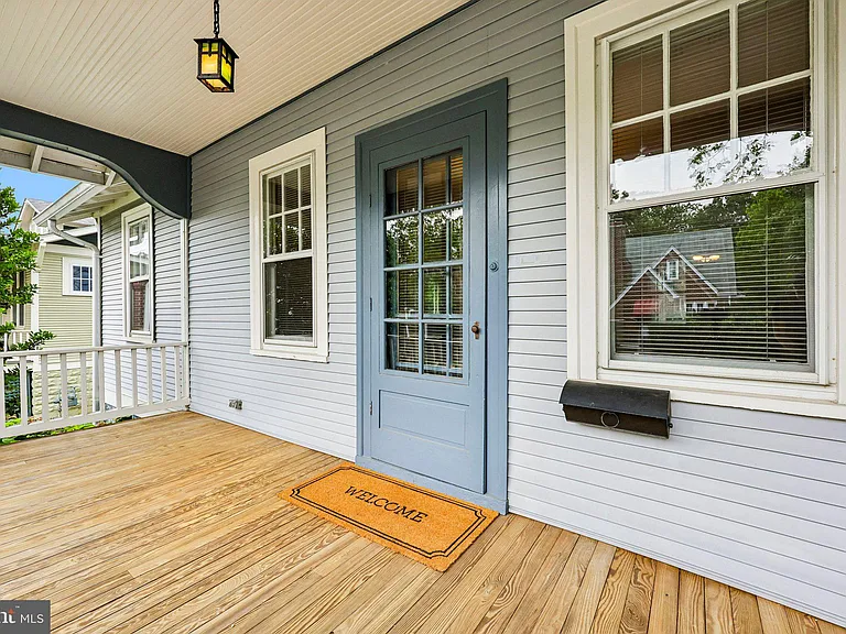 526 N Ivy St — Photo 7