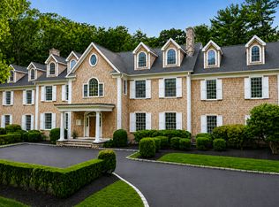 164 West Ln, Stamford, CT 06905