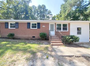 1470 Thelbert Dr, Fayetteville, NC 28301