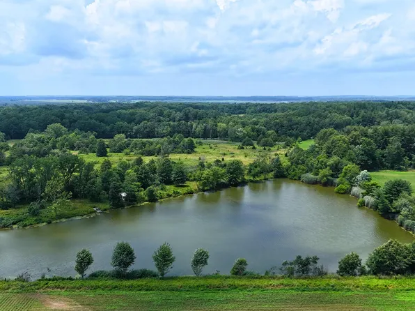 S State Road 59, Linton, IN 47441