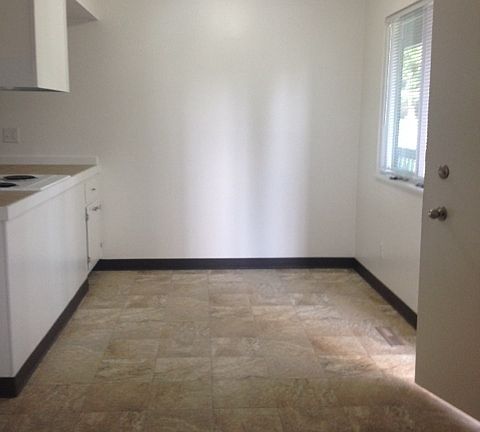 2nd image of 517 Westview Dr APT 8