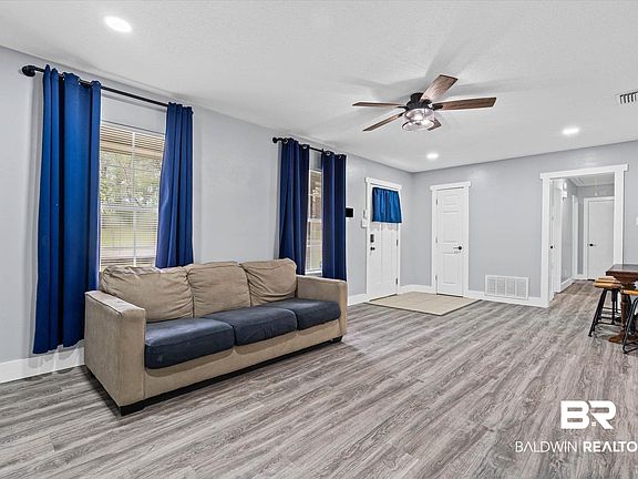 3rd image of 1849 Ranch House Dr
