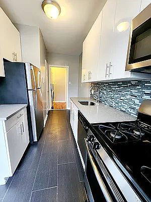 2nd image of 566 Parkside Ave #A-8