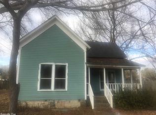 708 W College St, Beebe, AR 72012