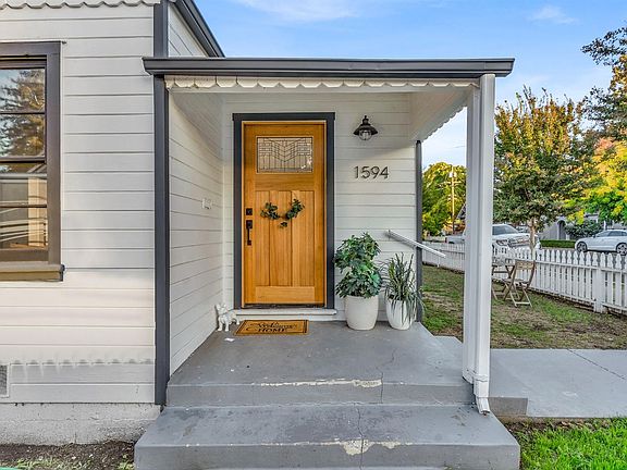 3rd image of 1594 Laurel Street