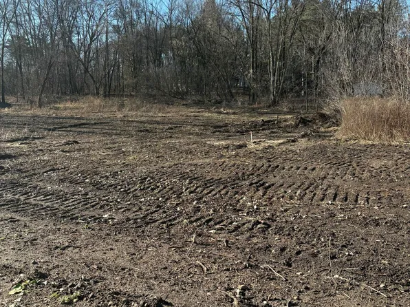 7884 Cannonsburg Rd, Rockford, MI 49341