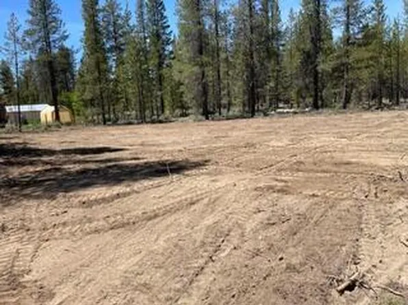 15700 Blue Bird Ln, La Pine, OR 97739