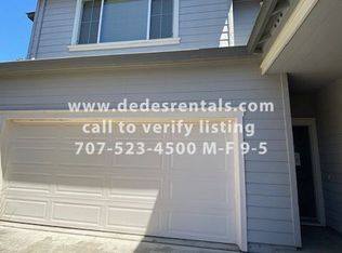 2214 Versailles St, Santa Rosa, CA 95403