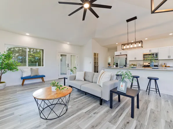 15-1643 3rd Ave, Keaau, HI 96749