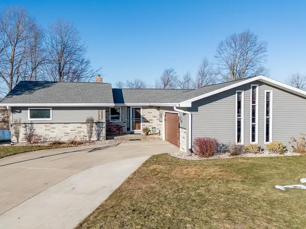 1314 Sunset Dr, Kimberly, WI 54136