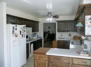 1990 E Freeland Rd, Freeland, MI 48623
