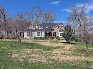1000 Redbud Ln, Farmington, MO 63640