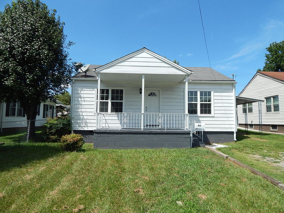 1st image of 815 Radford Pl