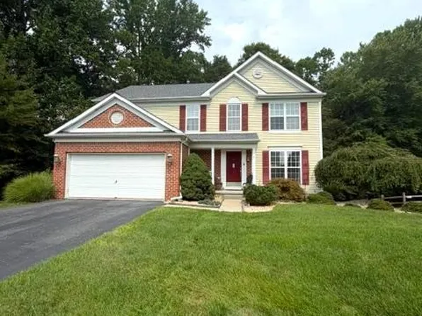 1 Woodland Run Dr, Newark, DE 19702
