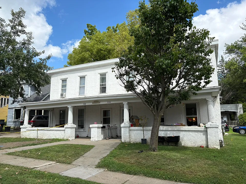 232 E Bloomington St