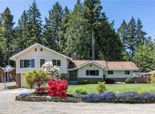3716 Lakeridge Dr E, Lake Tapps, WA 98391