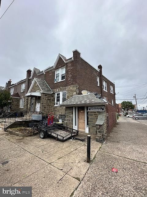 2nd image of 3823 J St