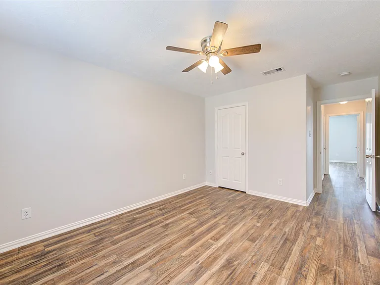 24615 Lakecrest Bend Dr — Photo 32