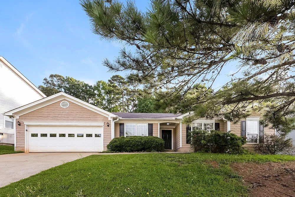3 bed, 2.0 bath, 1405 sqft, $1,980 — Photo 1