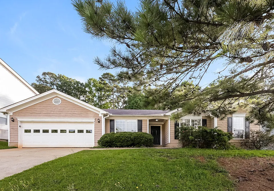 422 Shoal Cir