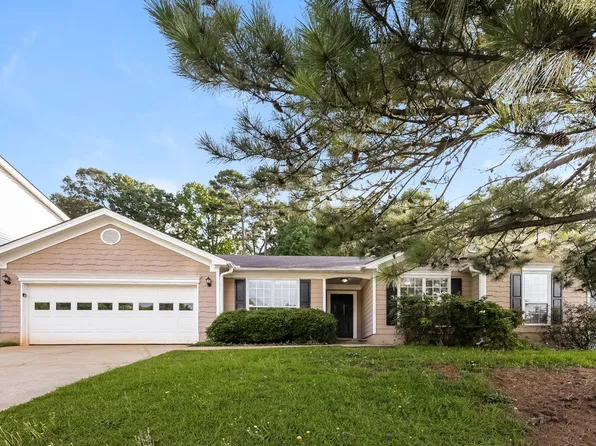 422 Shoal Cir, Lawrenceville, GA 30046