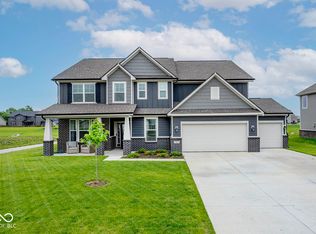 1113 Desert Path Ln, Greenwood, IN 46143