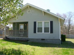 4406 Vickrey Chapel Rd N, Jamestown, NC 27282