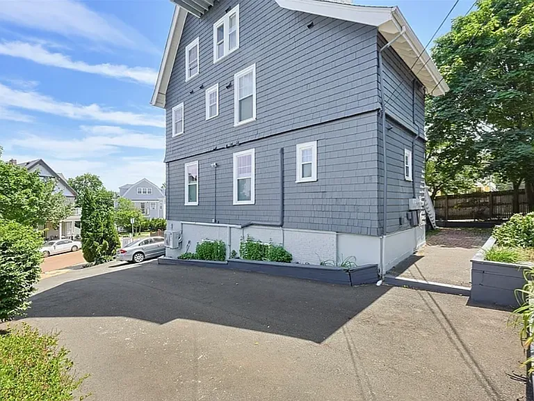 51 Sawyer Ave #4 — Photo 16