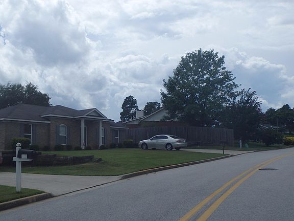 4th image of 3611 Woodcock Dr