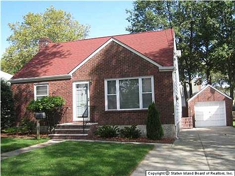 1st image of 365 Rose Ave