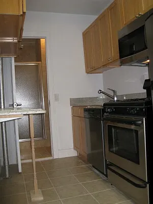 Rented by Tower Brokerage | media 19