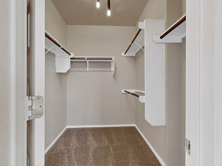 189 Fabion St — Photo 19
