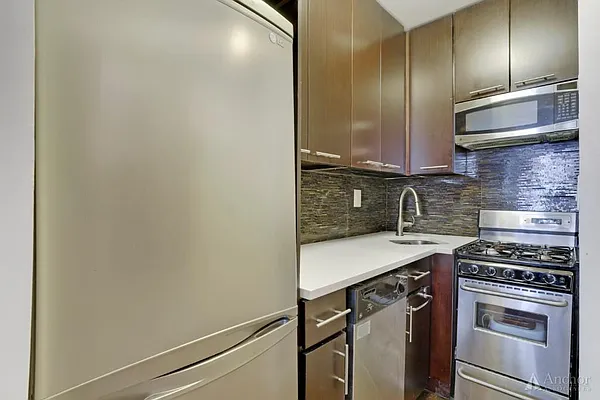 Sold by Anchor Associates | media 7