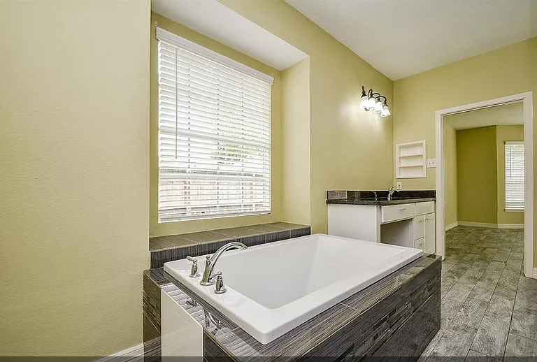 318 N Cypress Estates Cir — Photo 13