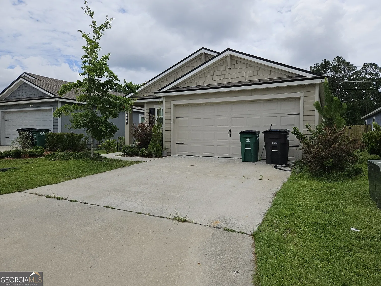 3 bed, 2.0 bath, 1618 sqft, $1,850 — Photo 2