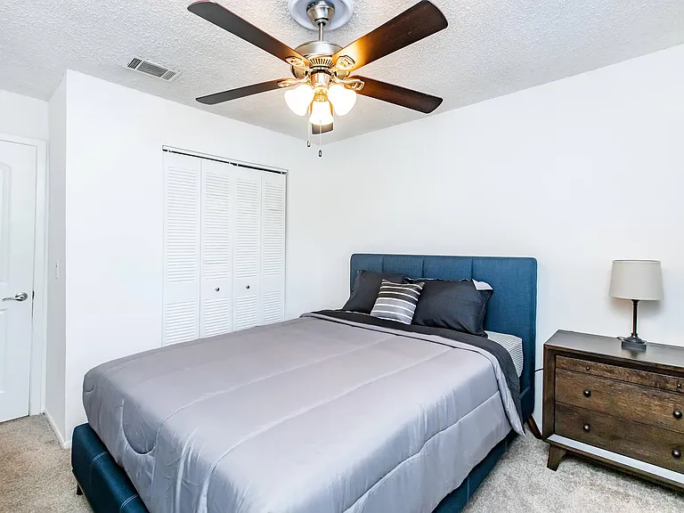 Urban Place Apartments — Photo 65