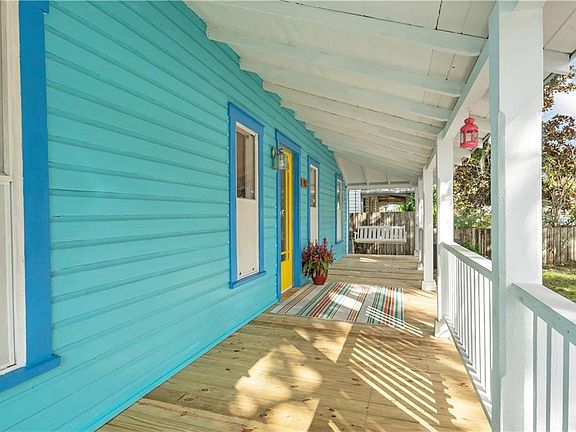5th image of 411 N Ring Ave