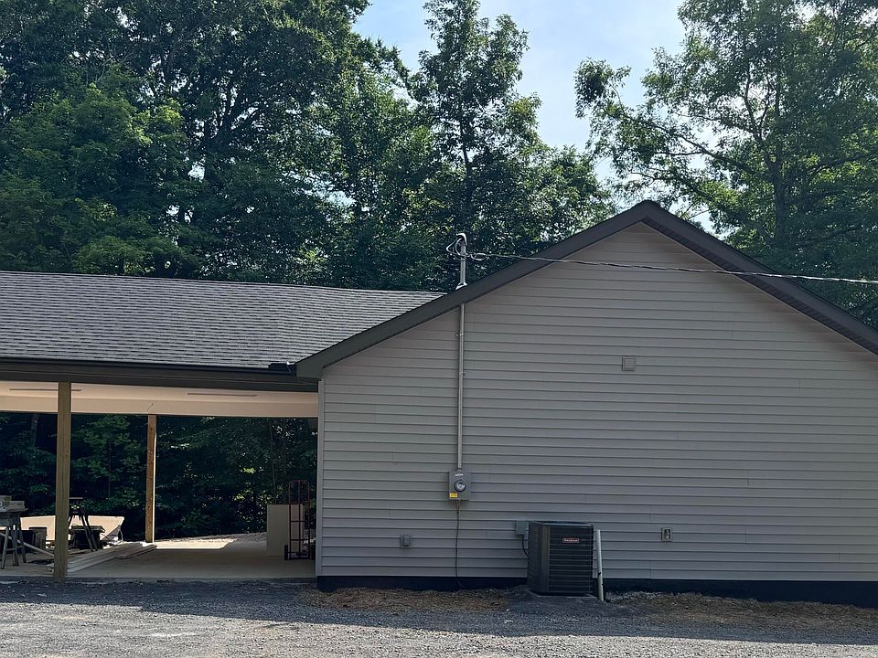 2nd image of 132 Lynn Dr