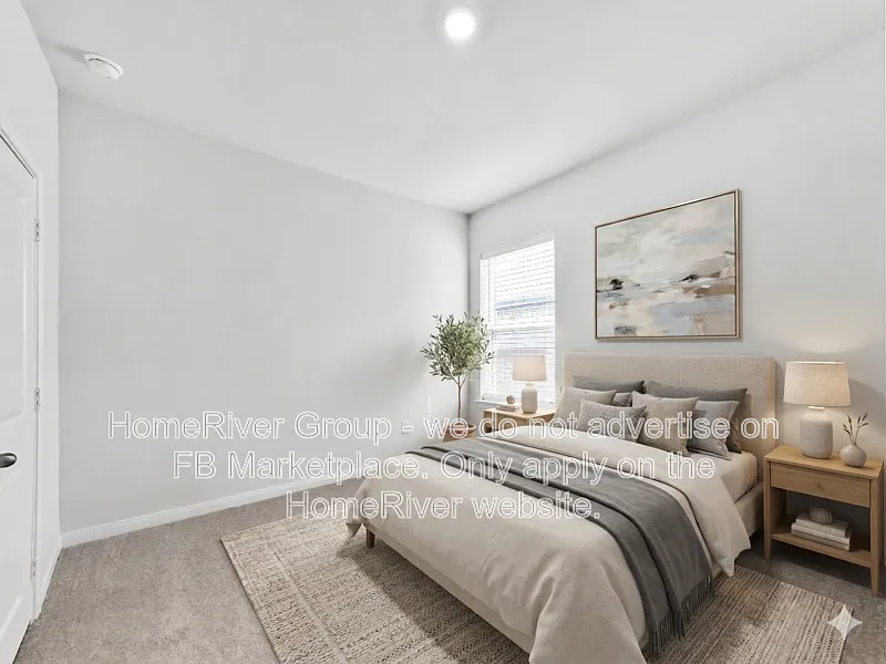 3 bed, 2.0 bath, 1561 sqft, $2,130 — Photo 4