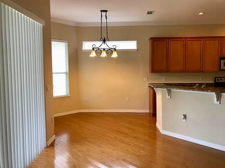 538 Newhall Ln — Photo 17