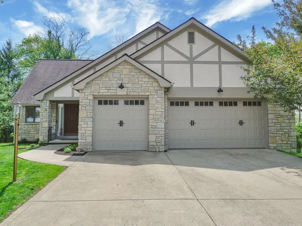 421 Heather Ln, Powell, OH 43065